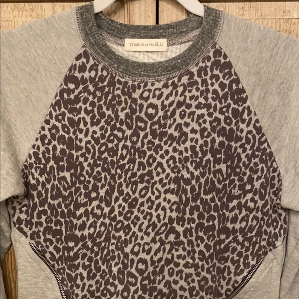 ANTHROPOLOGIE Trouble at the Mill Animal Print Sweater size Small - Picture 2 of 6